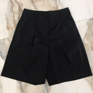 {Theory} pleated high-wasted shorts